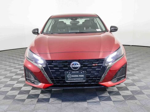 New 2025 Nissan Altima 2.5 SR image 2