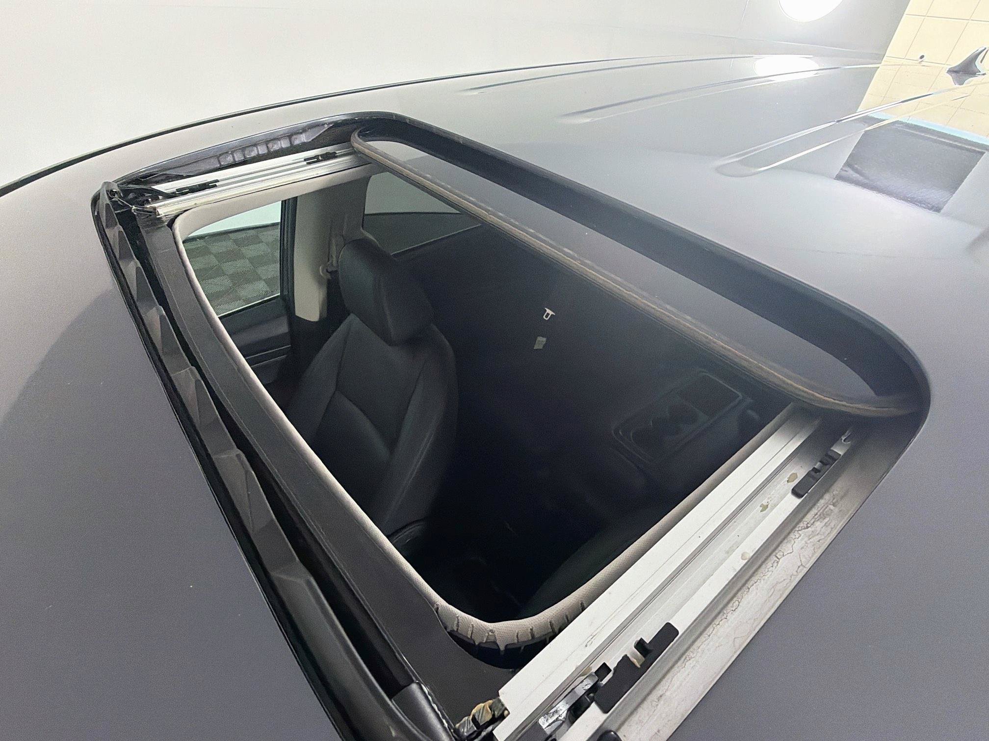 Used 2025 Honda Odyssey EX-L image 24
