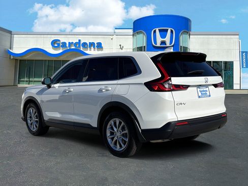 Used 2026 Honda CR-V EX image 4