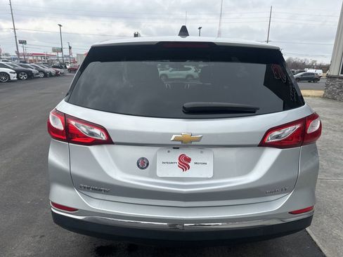 Used 2020 Chevrolet Equinox LT image 8