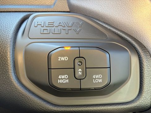 New 2026 RAM 2500 Big Horn AWD/4WD image 25