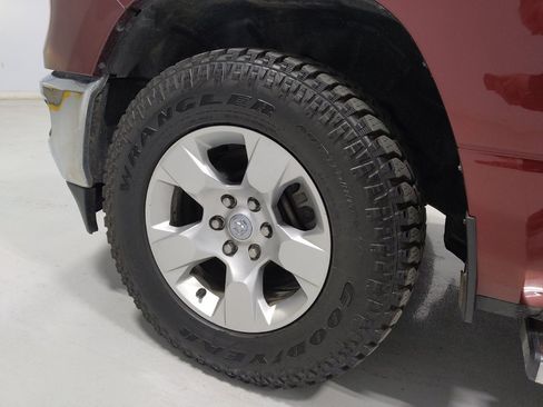 Used 2020 RAM 1500 Big Horn AWD/4WD image 31