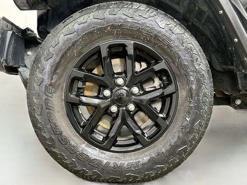 Used 2022 Jeep Gladiator Sport image 34