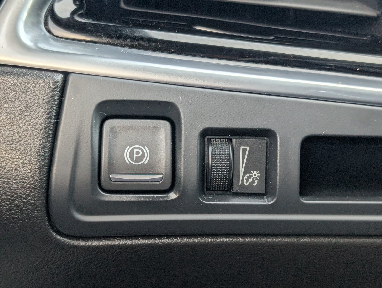 Used 2023 Cadillac XT6 Sport AWD/4WD image 28