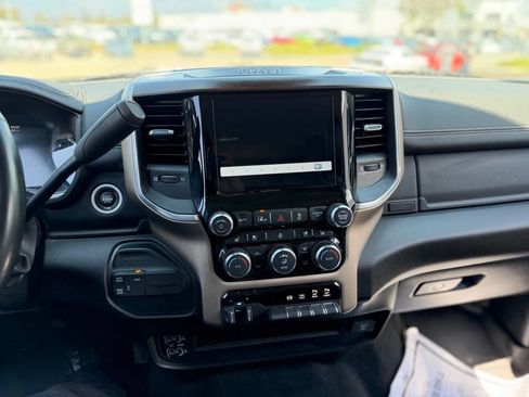 Used 2024 RAM 2500 Laramie w/ Safety Group AWD/4WD image 8