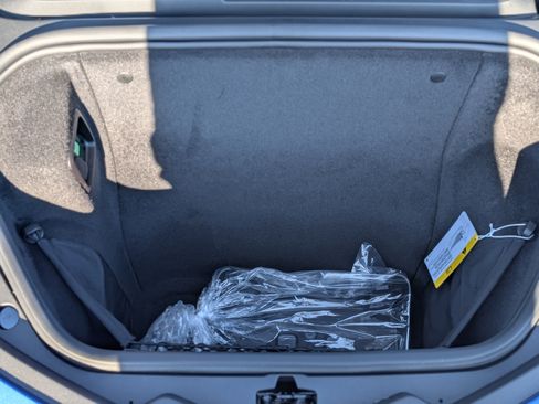 Used 2023 Chevrolet Corvette Stingray Premium Cpe w/ Z51 Performance Package image 23