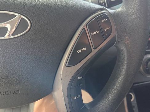 Used 2013 Hyundai Elantra GLS w/ Preferred Pkg FWD image 20