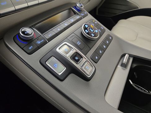 Used 2022 Hyundai Palisade Limited image 25