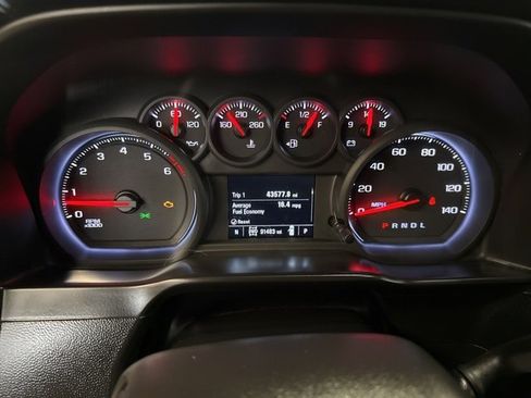 Used 2019 Chevrolet Silverado 1500 Custom w/ Custom Value Package image 13