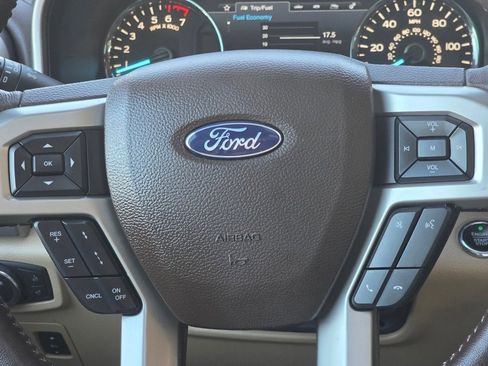 Used 2020 Ford F150 Lariat w/ Equipment Group 502A Luxury image 19