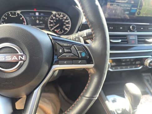 Used 2023 Nissan Altima 2.0 SR image 14