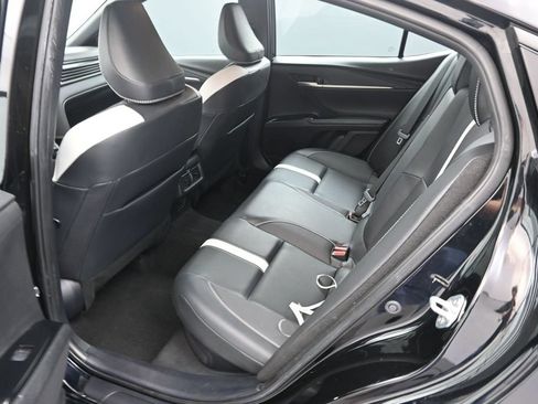Used 2025 Toyota Camry SE FWD image 13