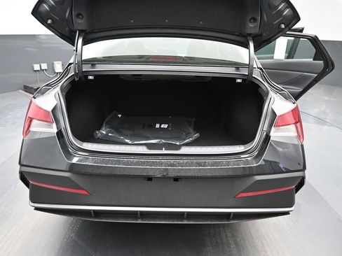 New 2026 Hyundai Elantra Sport FWD image 14