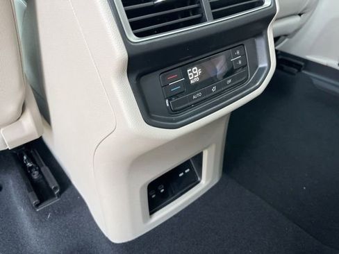 New 2026 Volkswagen Atlas SE image 26