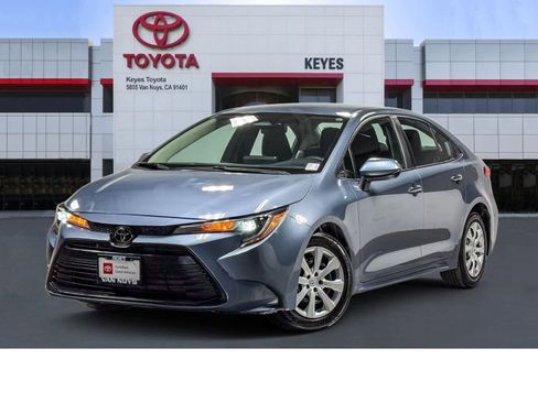 Certified 2024 Toyota Corolla LE FWD image 1
