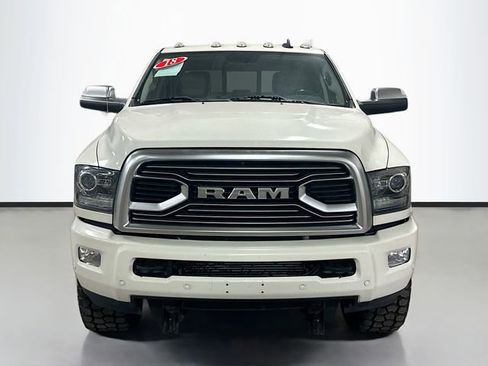 Used 2018 RAM 3500 Laramie Longhorn image 4