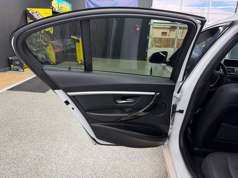 Used 2018 BMW 330i xDrive Sedan AWD/4WD image 12