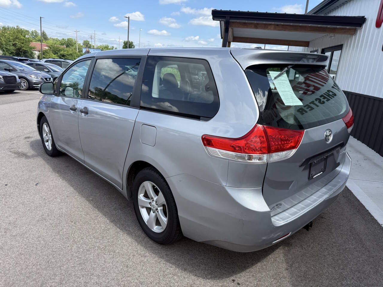 Used 2011 Toyota Sienna FWD image 11