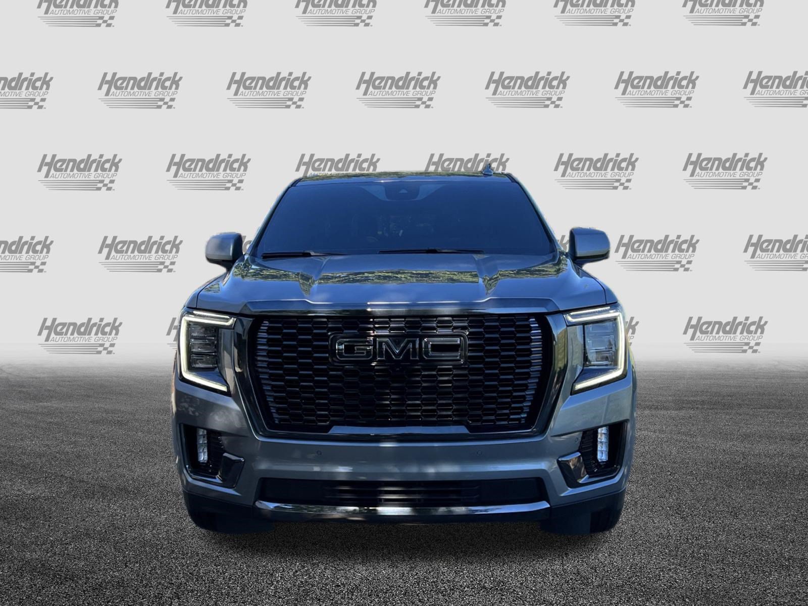 Used 2024 GMC Yukon XL Denali Ultimate AWD/4WD image 3