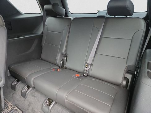 Used 2023 Chevrolet Traverse Premier w/ Redline Edition image 19