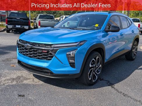 Used 2025 Chevrolet Trax RS w/ Driver Confidence Package FWD image 8