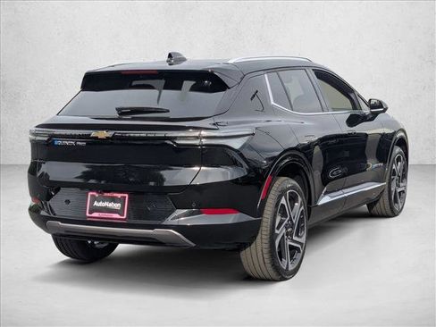 New 2026 Chevrolet Equinox EV LT image 2