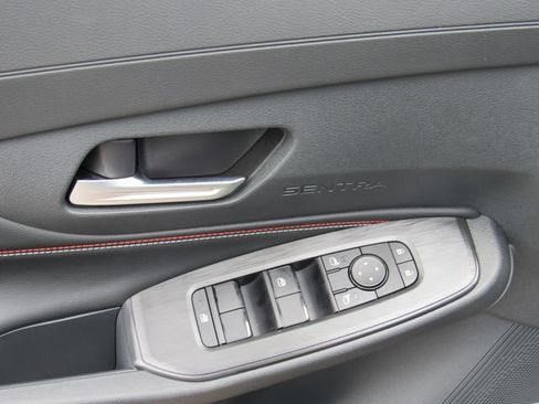 New 2026 Nissan Sentra SR w/ SR Premium Package FWD image 16