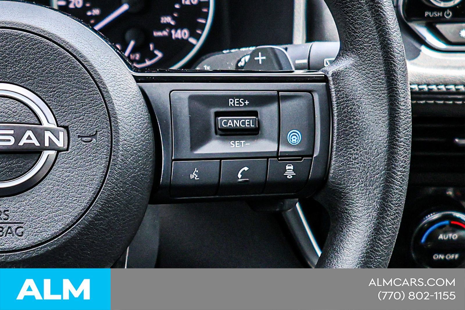 Used 2023 Nissan Rogue SV FWD image 27