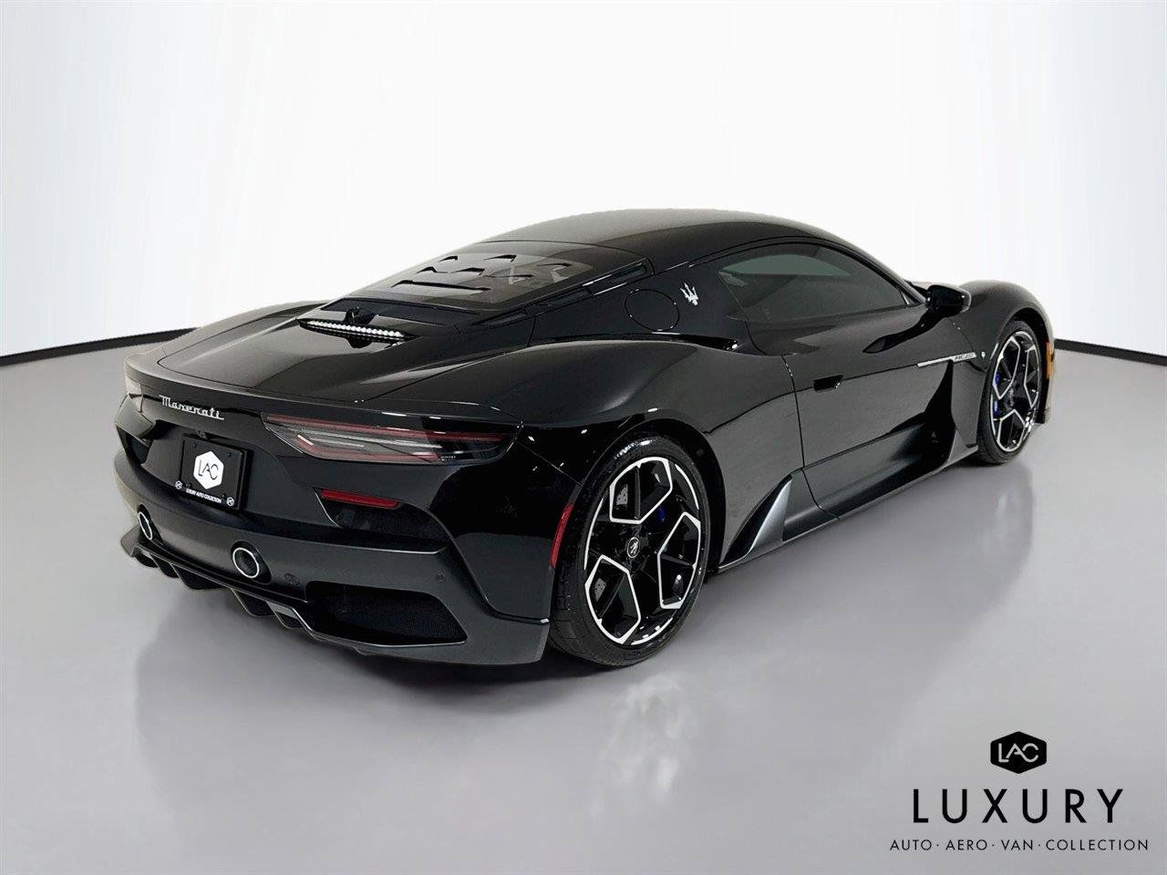 Used 2022 Maserati MC20 Coupe RWD image 6