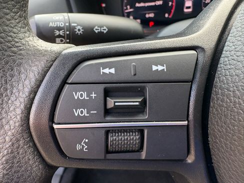 Certified 2023 Honda Accord EX image 12