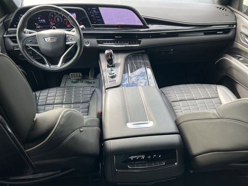 Used 2023 Cadillac Escalade V image 12