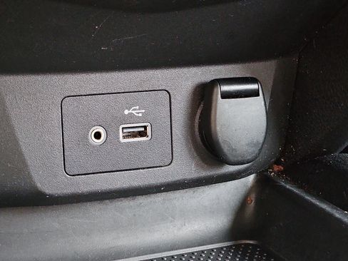 Certified 2022 Nissan Rogue Sport S image 21