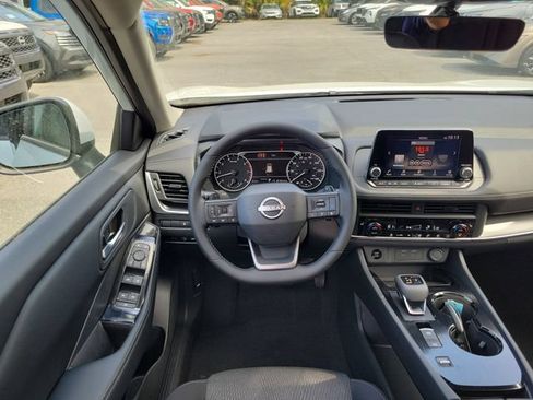 New 2026 Nissan Rogue SV w/ Cold Weather Package FWD image 23