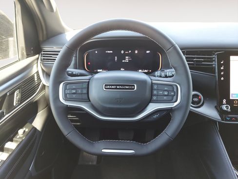 New 2026 Jeep Grand Wagoneer L Limited AWD/4WD image 13