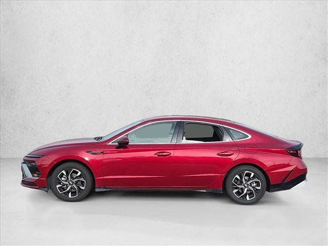 Used 2025 Hyundai Sonata SEL FWD image 8