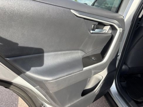 Used 2025 Toyota RAV4 XLE w/ Convenience Package FWD image 13