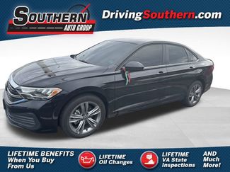 Used 2024 Volkswagen Jetta SE video 1