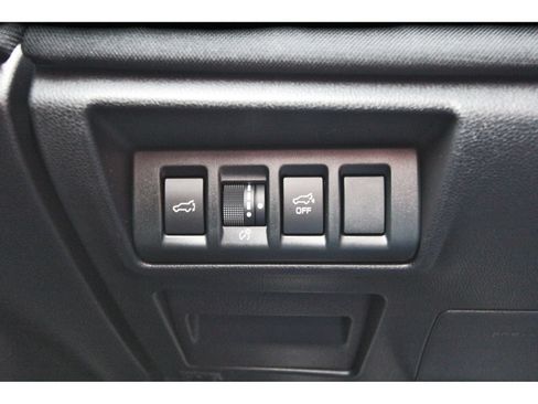Certified 2025 Subaru Outback Premium AWD/4WD image 15