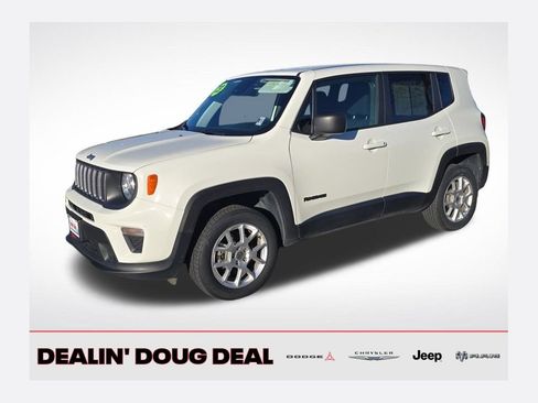 Used 2023 Jeep Renegade Latitude AWD/4WD image 1