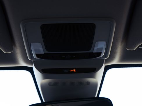 Used 2023 Honda HR-V LX image 36