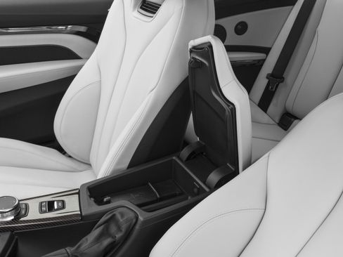 Used 2018 BMW M4 Convertible RWD image 11