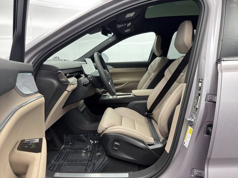 New 2026 Volvo EX90 Ultra AWD/4WD image 9