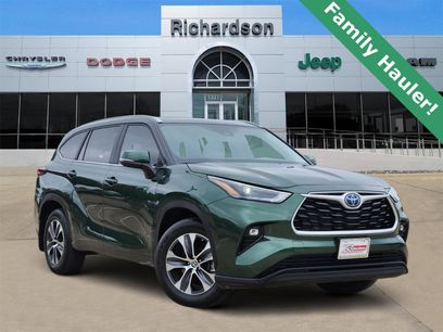 Used 2024 Toyota Highlander XLE