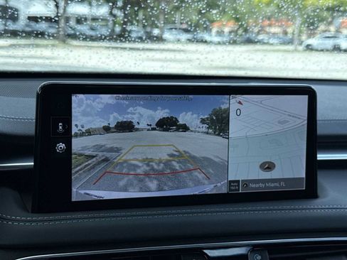 Used 2023 Genesis G70 2.0T RWD image 19