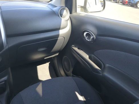 Used 2014 Nissan Versa SV image 14