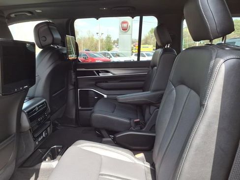 New 2026 Jeep Grand Wagoneer Limited image 8