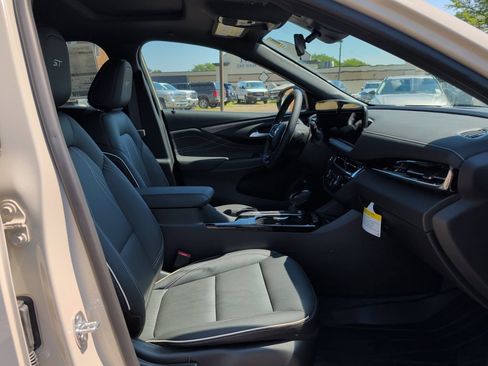 New 2026 Buick Envista Sport Touring w/ Studio Series FWD image 42