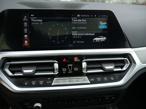 Used 2022 BMW 430i xDrive Coupe w/ M Sport Package image 29