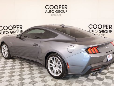 Used 2025 Ford Mustang GT Premium image 21