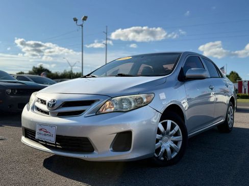 Used 2012 Toyota Corolla L FWD image 11